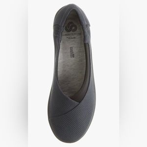Clarks CloudSteppers Women's Sillian Jetay Flat Navy Perf Textile Shoes size 10